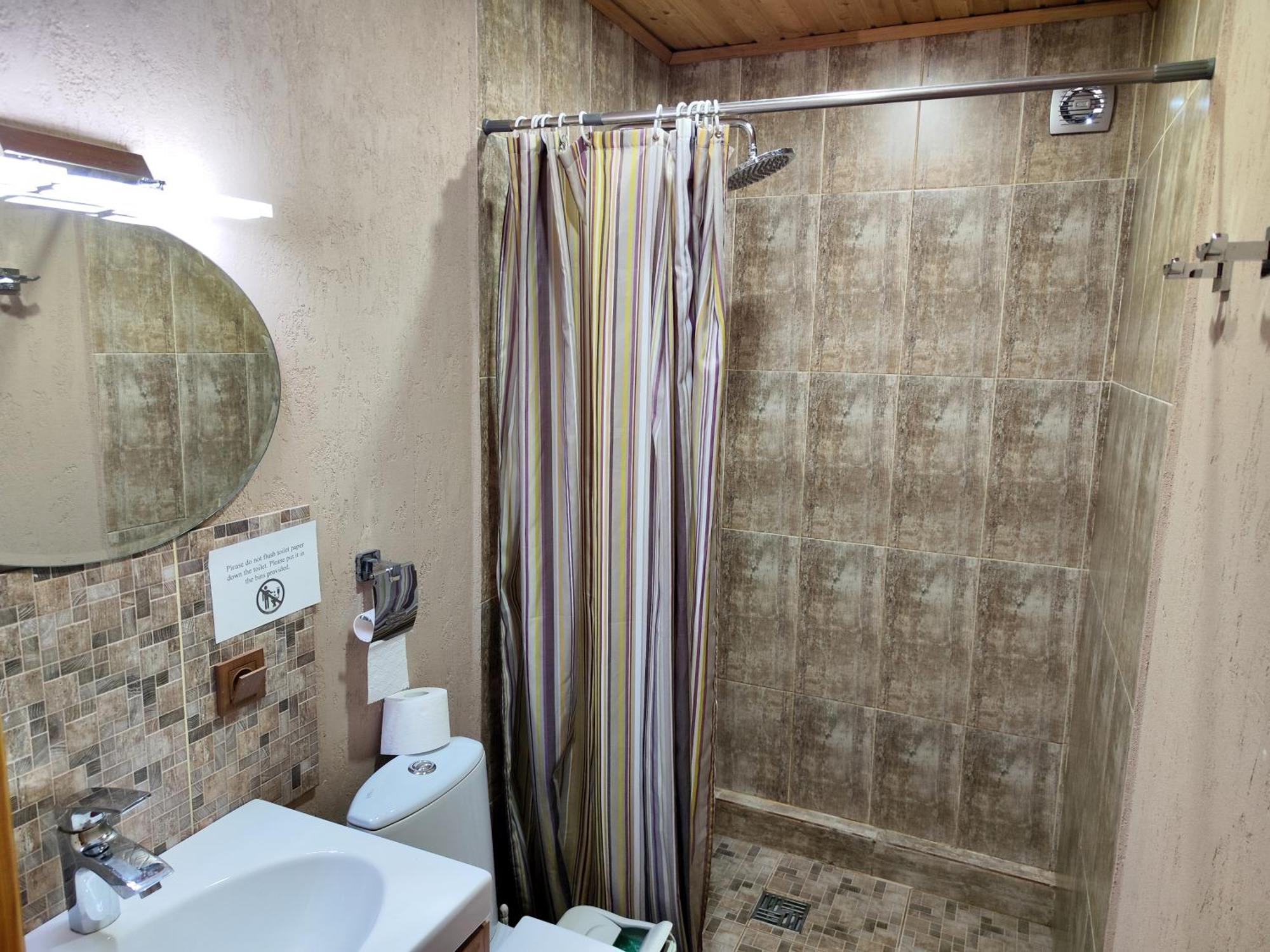 Evergreen Guesthouse كاراكول المظهر الخارجي الصورة