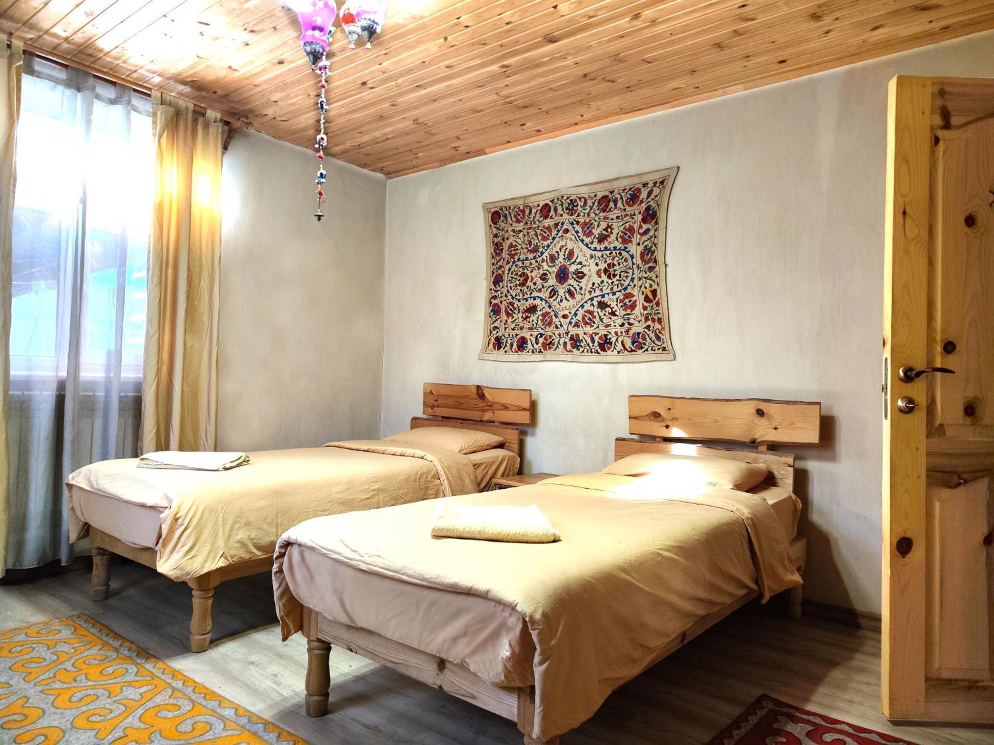 Evergreen Guesthouse كاراكول المظهر الخارجي الصورة